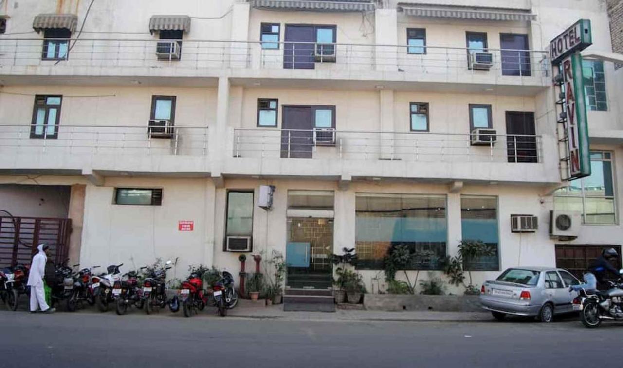 Hotel Star Light New Delhi Eksteriør billede