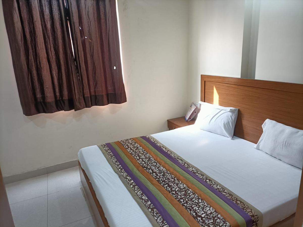 Hotel Star Light New Delhi Eksteriør billede