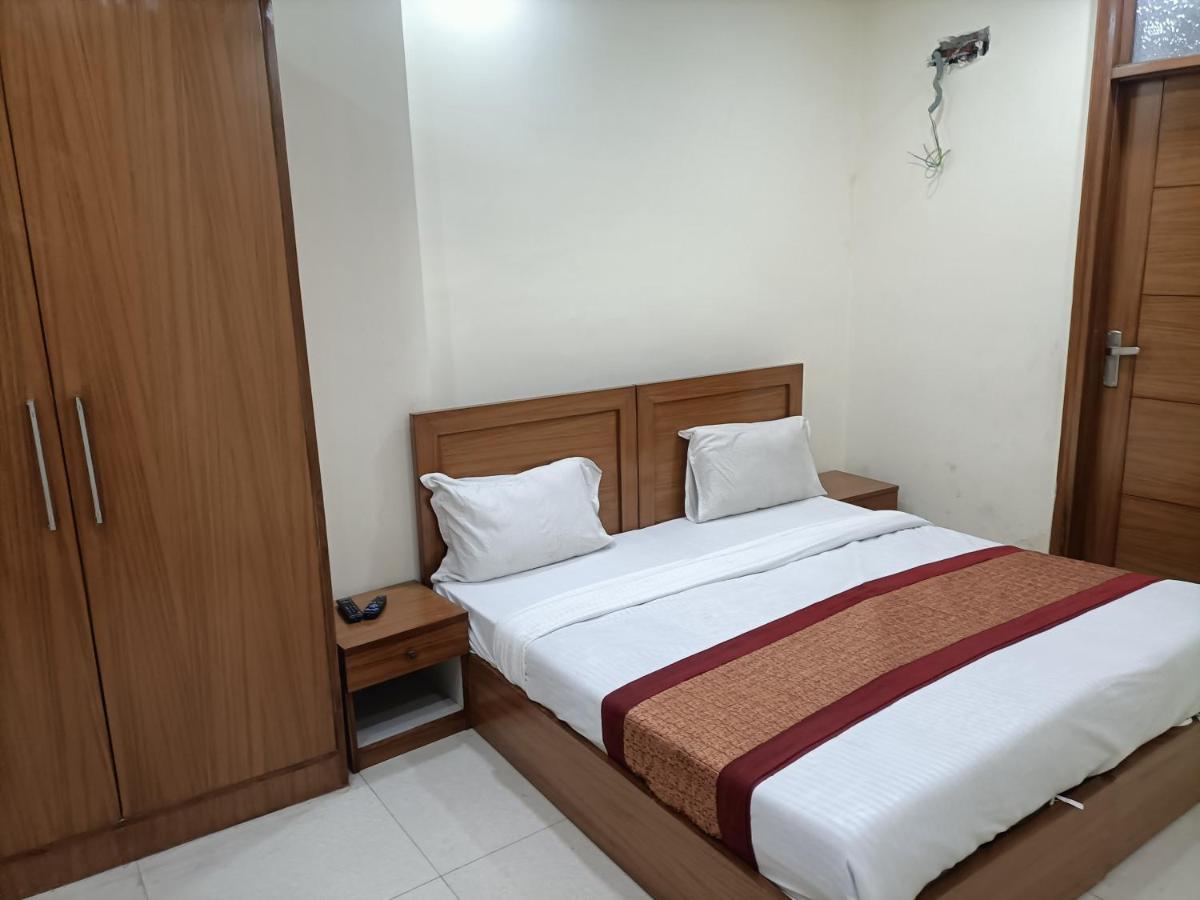 Hotel Star Light New Delhi Eksteriør billede